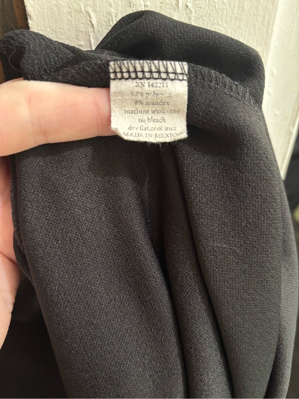 Classic Basic Black Elastic Waist A Line Skirt With Pockets - Picture 4 of 4